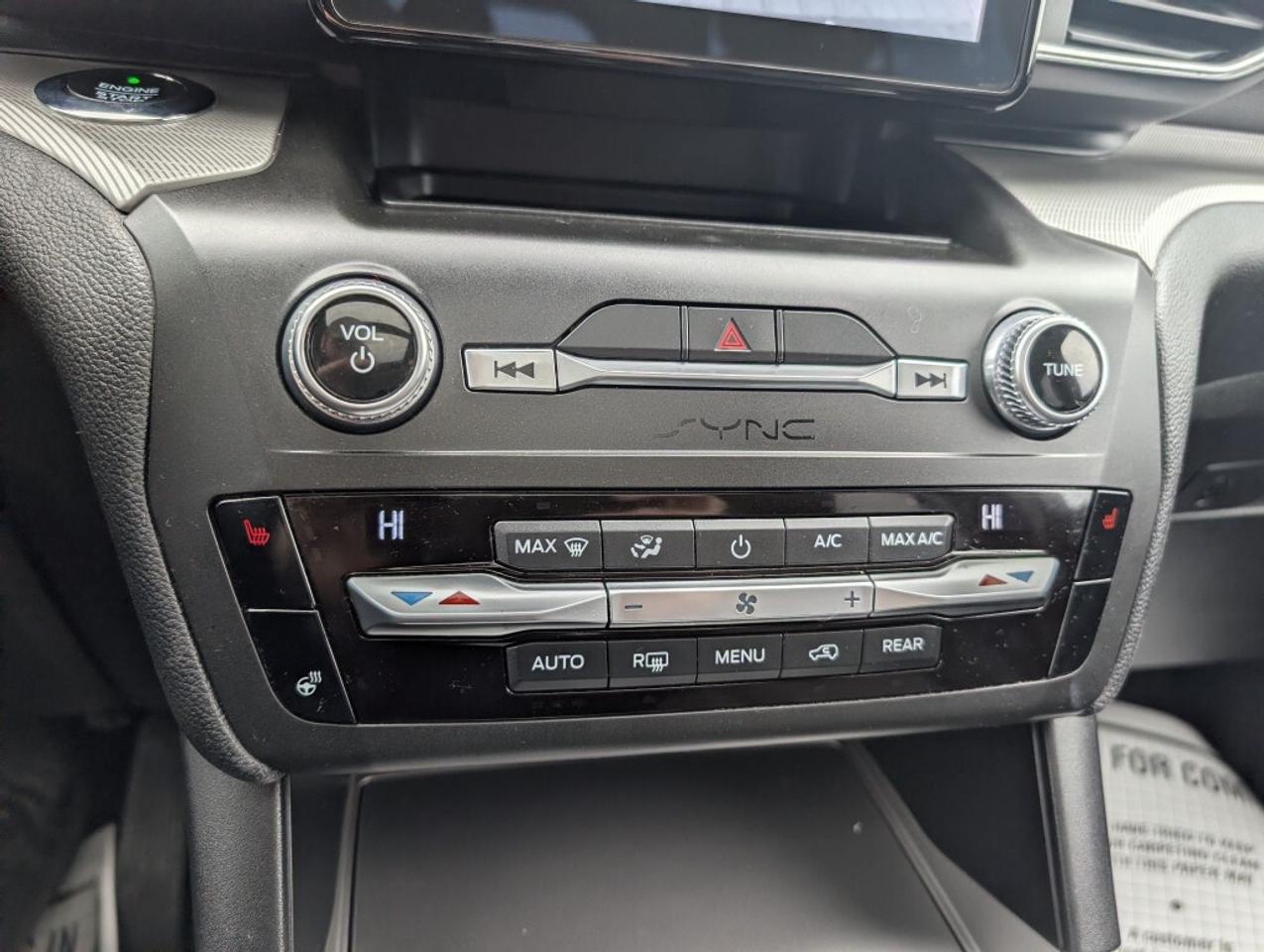 2020 Ford Explorer XLT NAV LEATHER PANOROOF CAMERA Photo