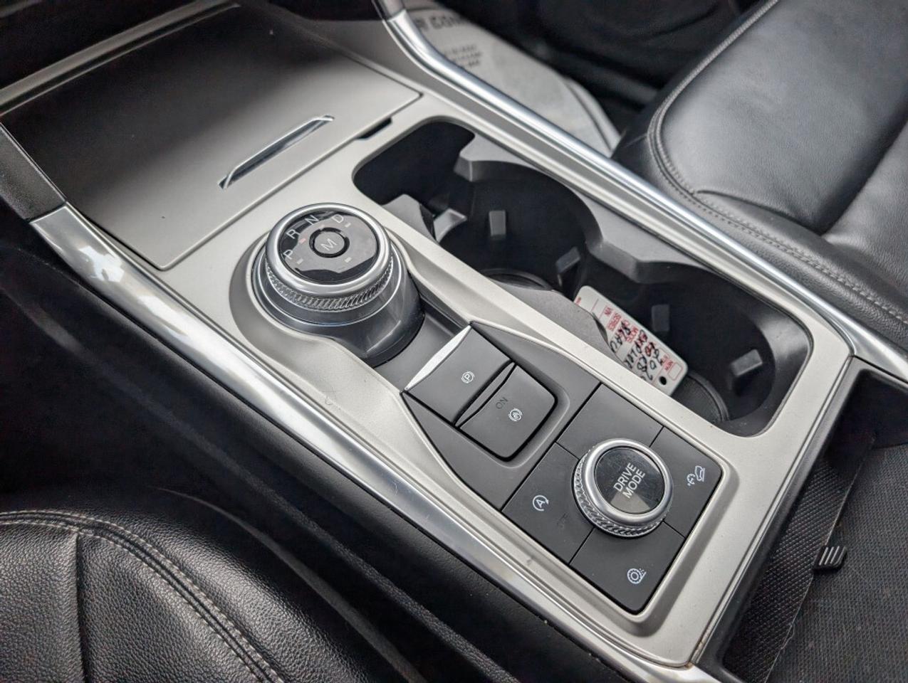 2020 Ford Explorer XLT NAV LEATHER PANOROOF CAMERA Photo