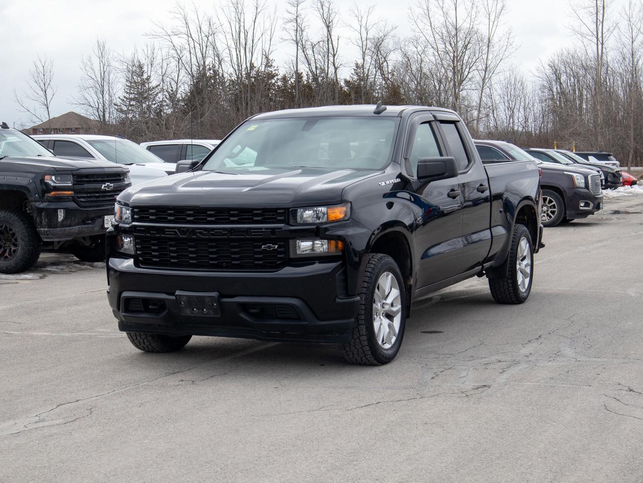 2019 Chevrolet Silverado 1500 Custom - V8 Engine   Cloth Seats Photo3