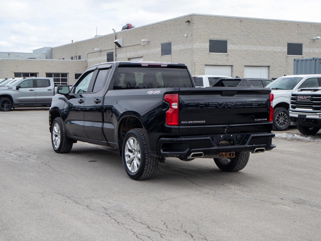 2019 Chevrolet Silverado 1500 Custom - V8 Engine   Cloth Seats Photo