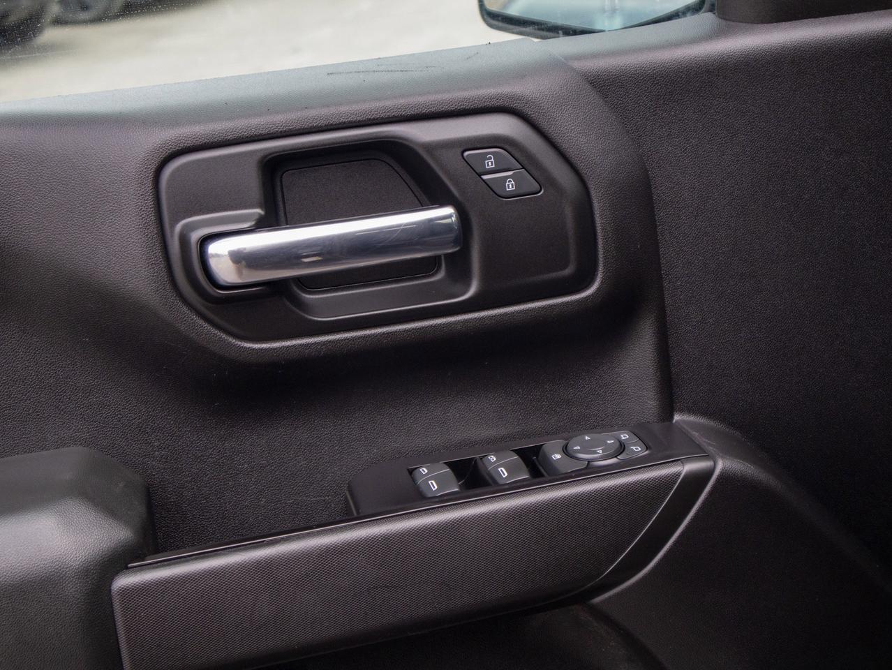 2019 Chevrolet Silverado 1500 Custom - V8 Engine   Cloth Seats Photo