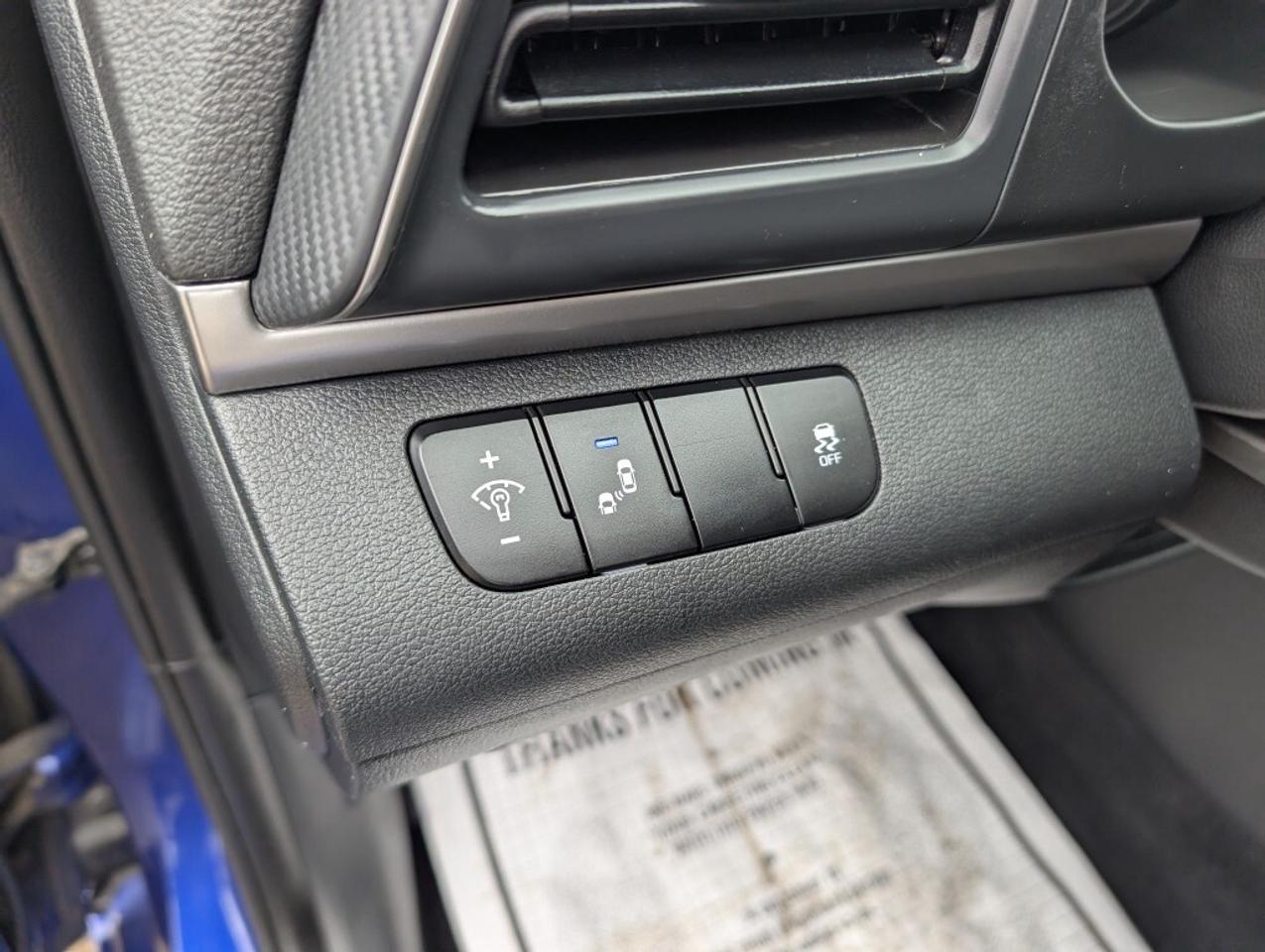 2019 Hyundai Elantra Preferred   CAMERA   HTD SEATS Photo