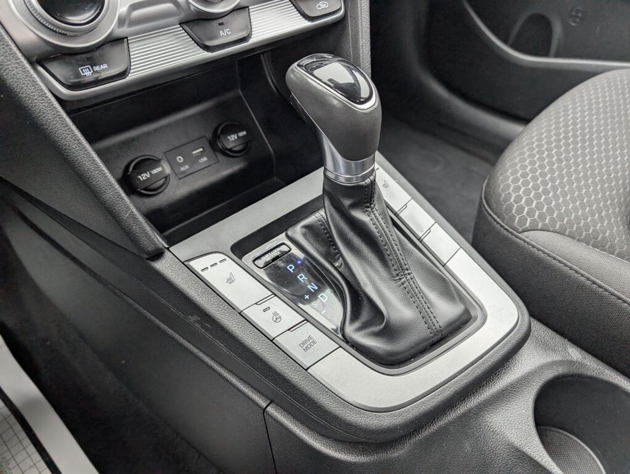 2019 Hyundai Elantra Preferred   CAMERA   HTD SEATS Photo