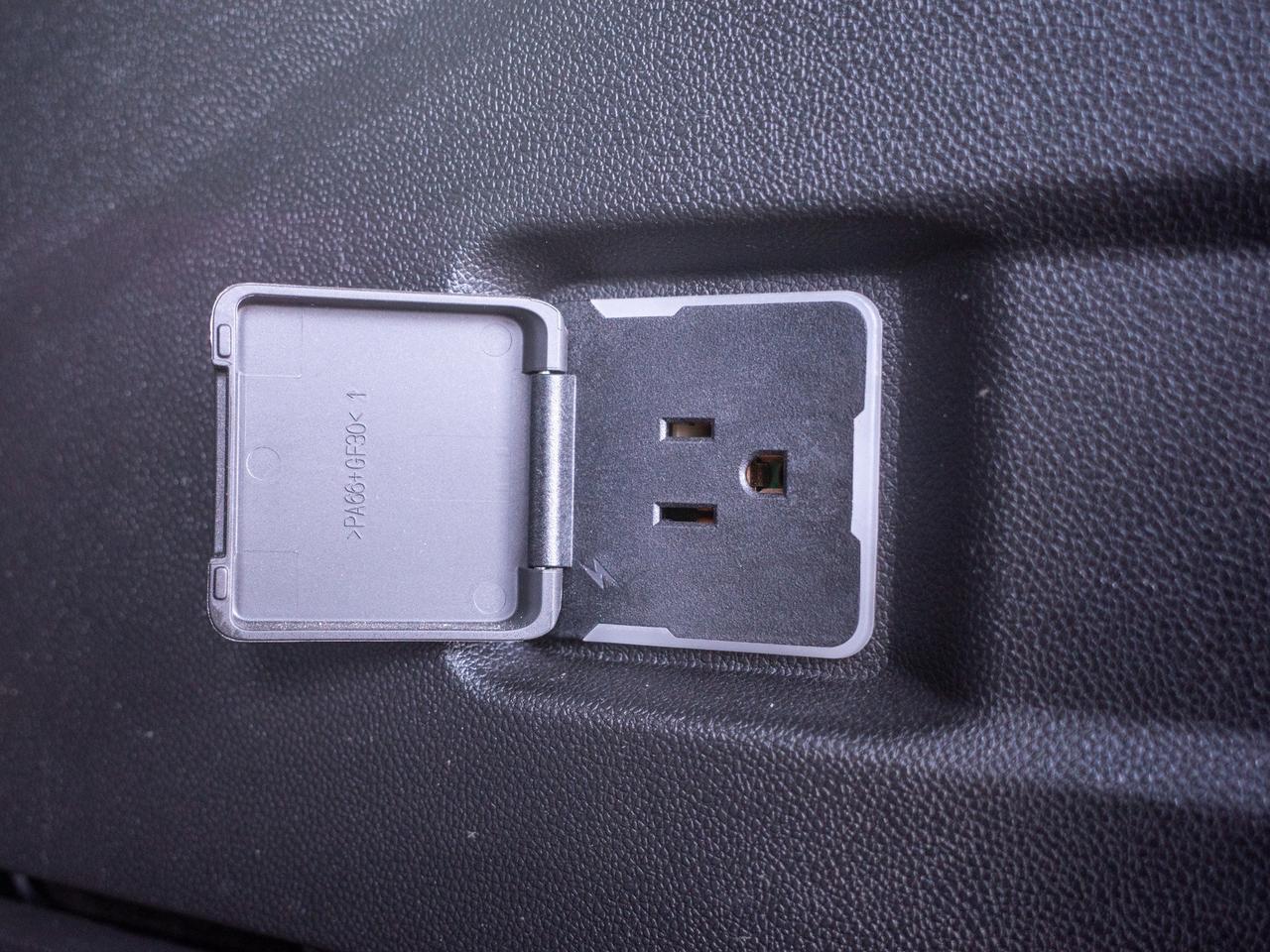 2021 Chevrolet Tahoe RST - 3 Row Seats   Rain Sensing Wipers Photo