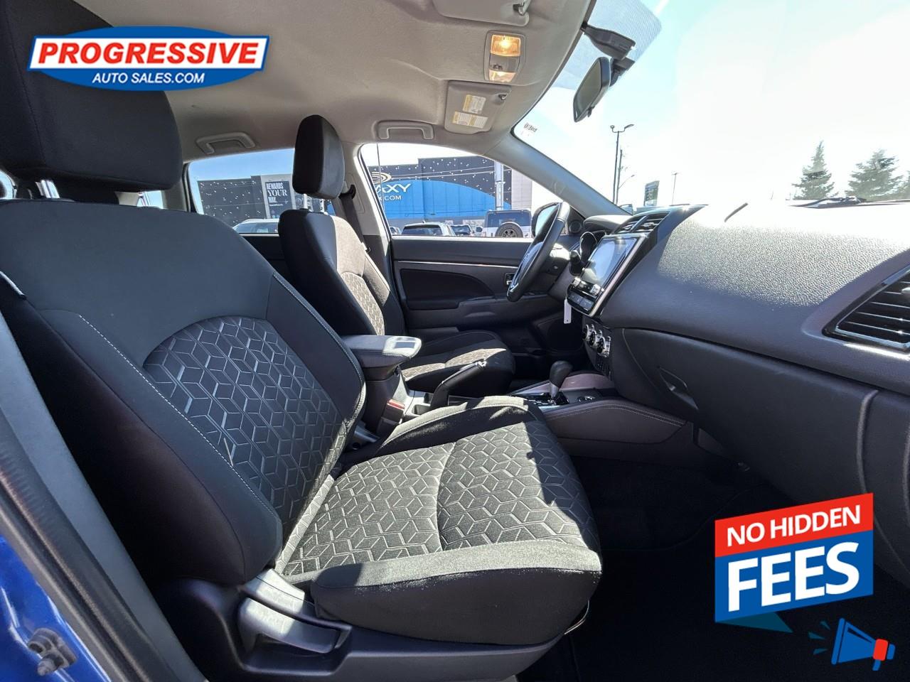 2024 Mitsubishi RVR SE Photo