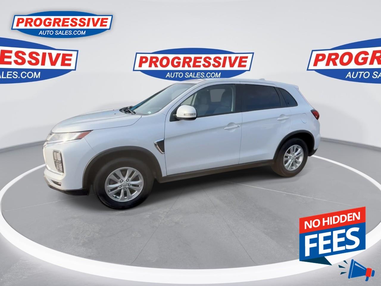 2024 Mitsubishi RVR SE Photo4