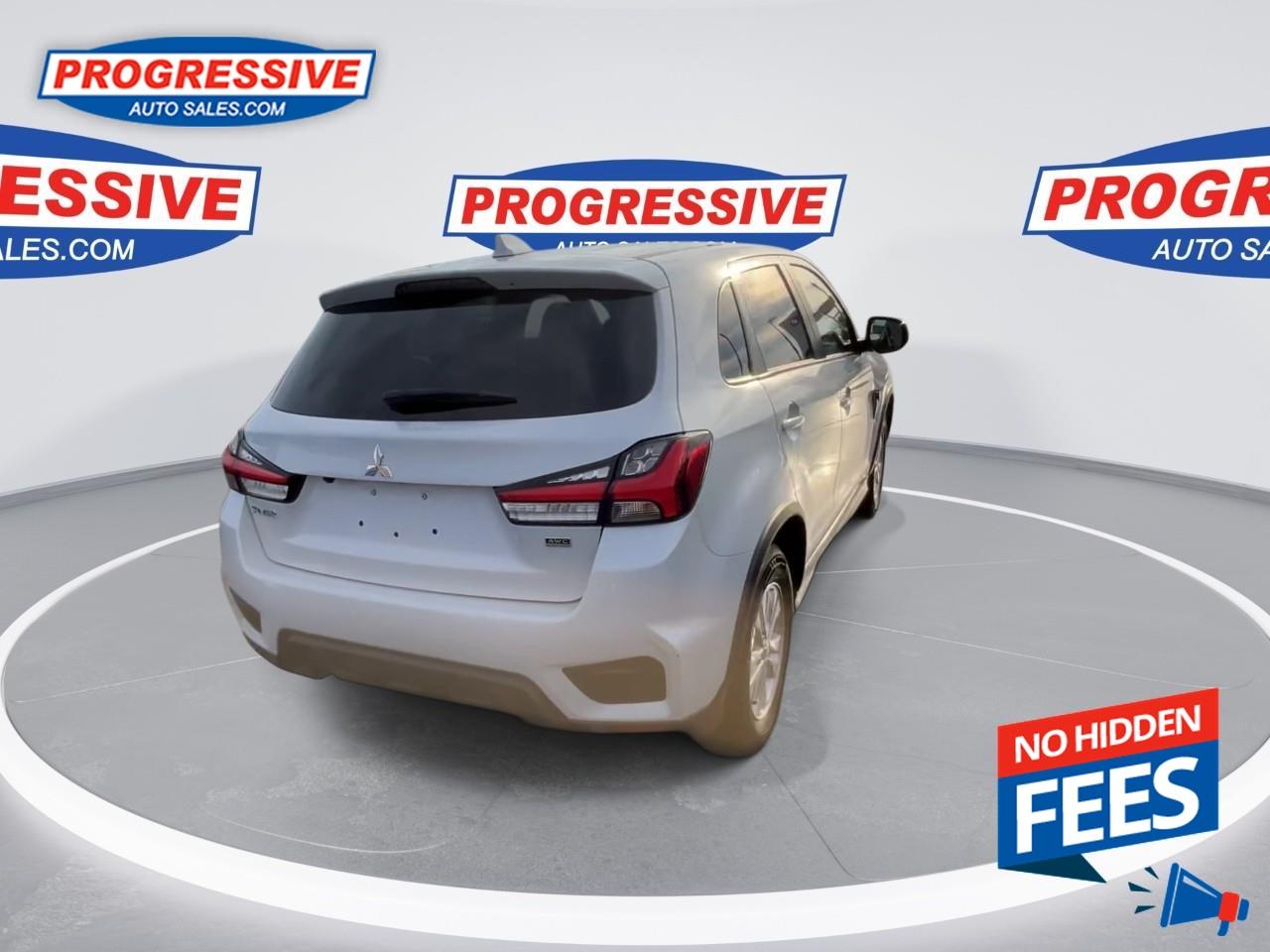 2024 Mitsubishi RVR SE Photo