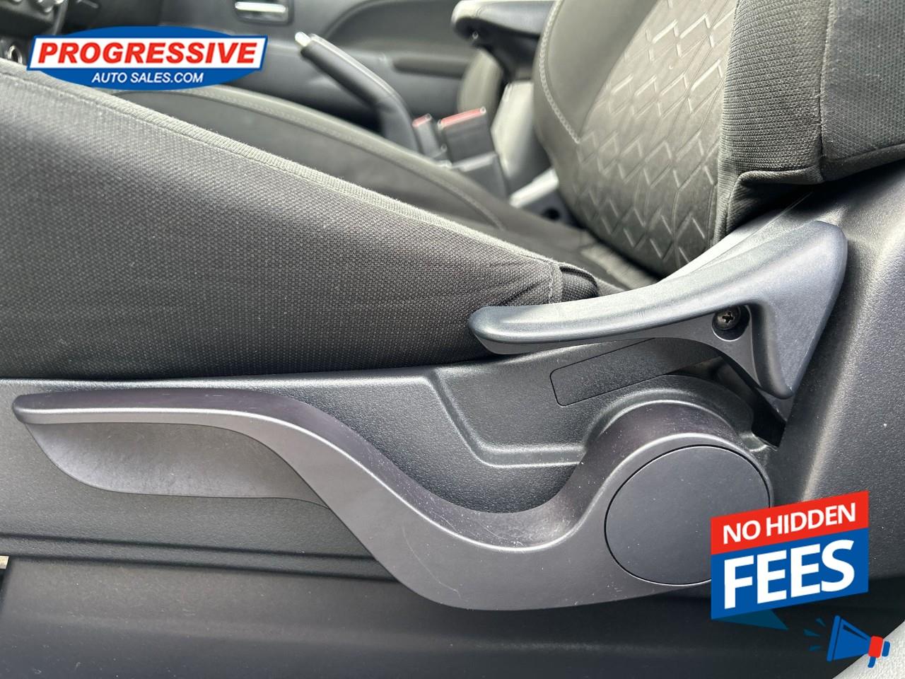 2024 Mitsubishi RVR SE Photo