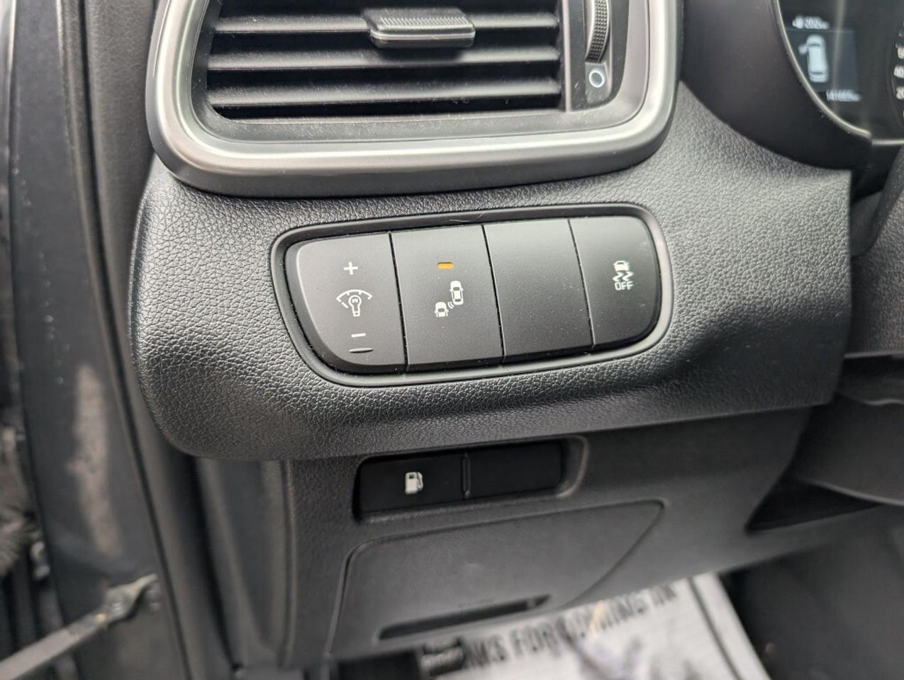 2020 Kia Sorento LX+ AWD   CAMERA   HTD SEATS Photo