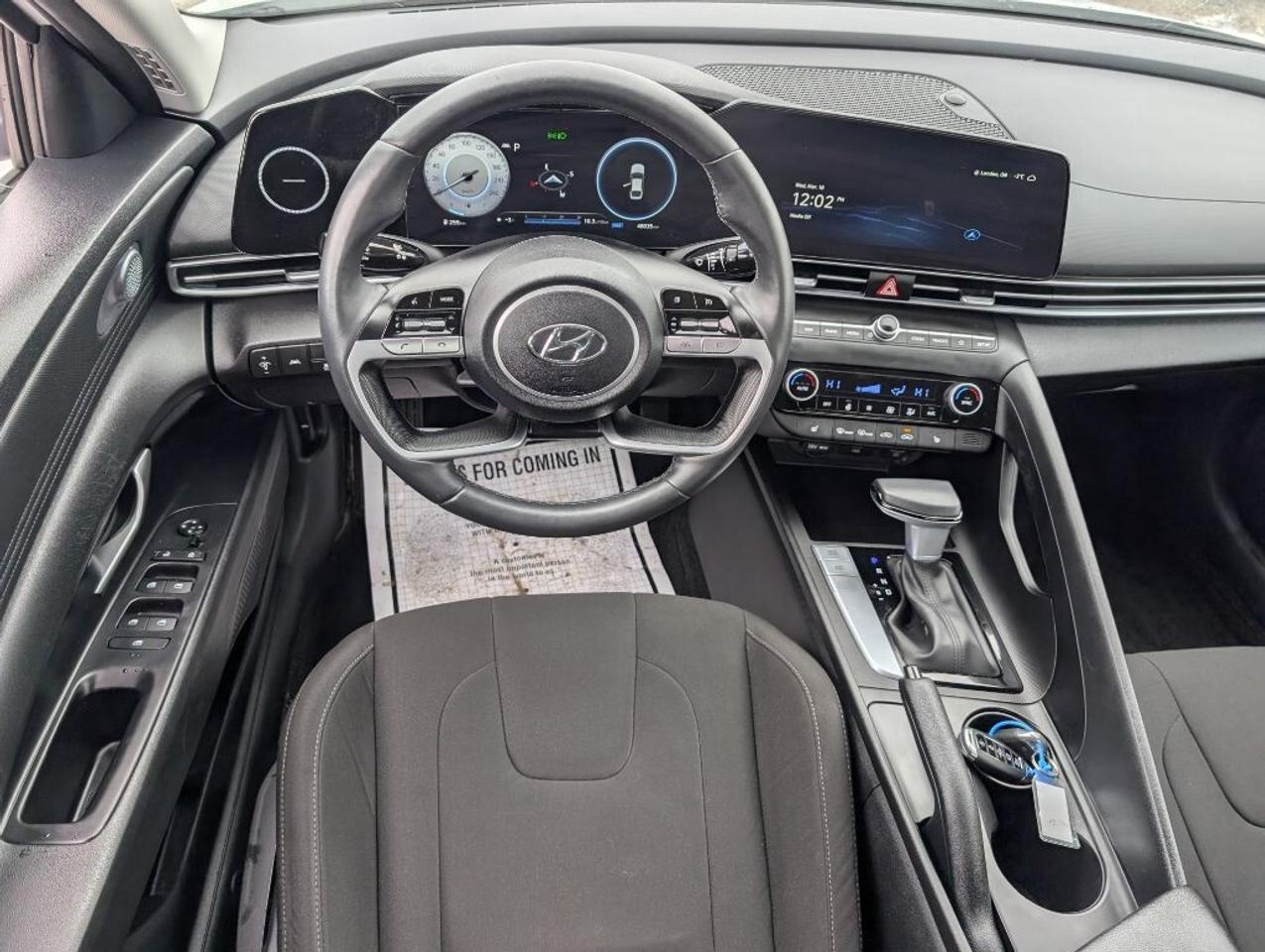 2023 Hyundai Elantra Preferred TECH PKG  NAV   SUNROOF   CAMERA  HTD SE Photo