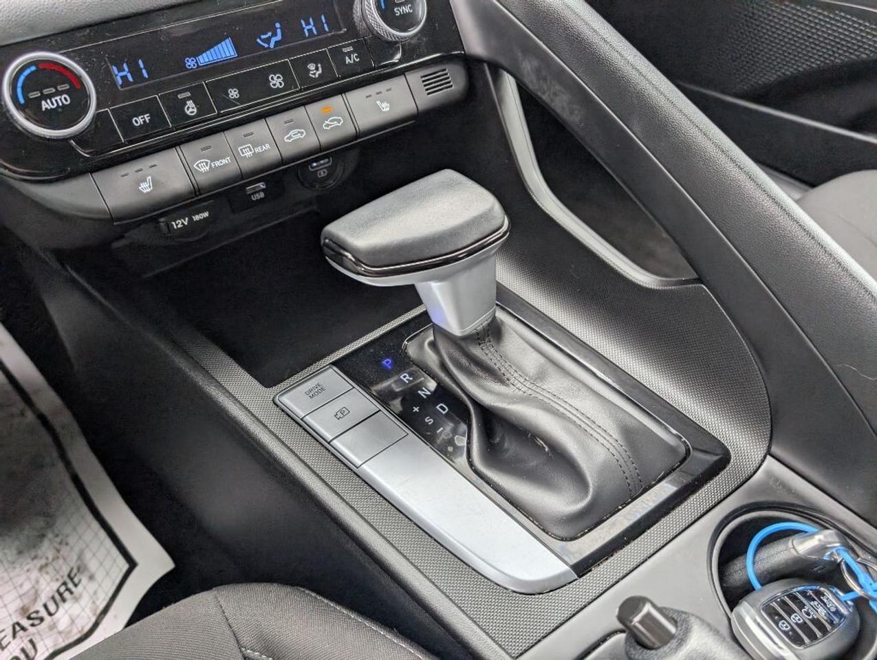 2023 Hyundai Elantra Preferred TECH PKG  NAV   SUNROOF   CAMERA  HTD SE Photo