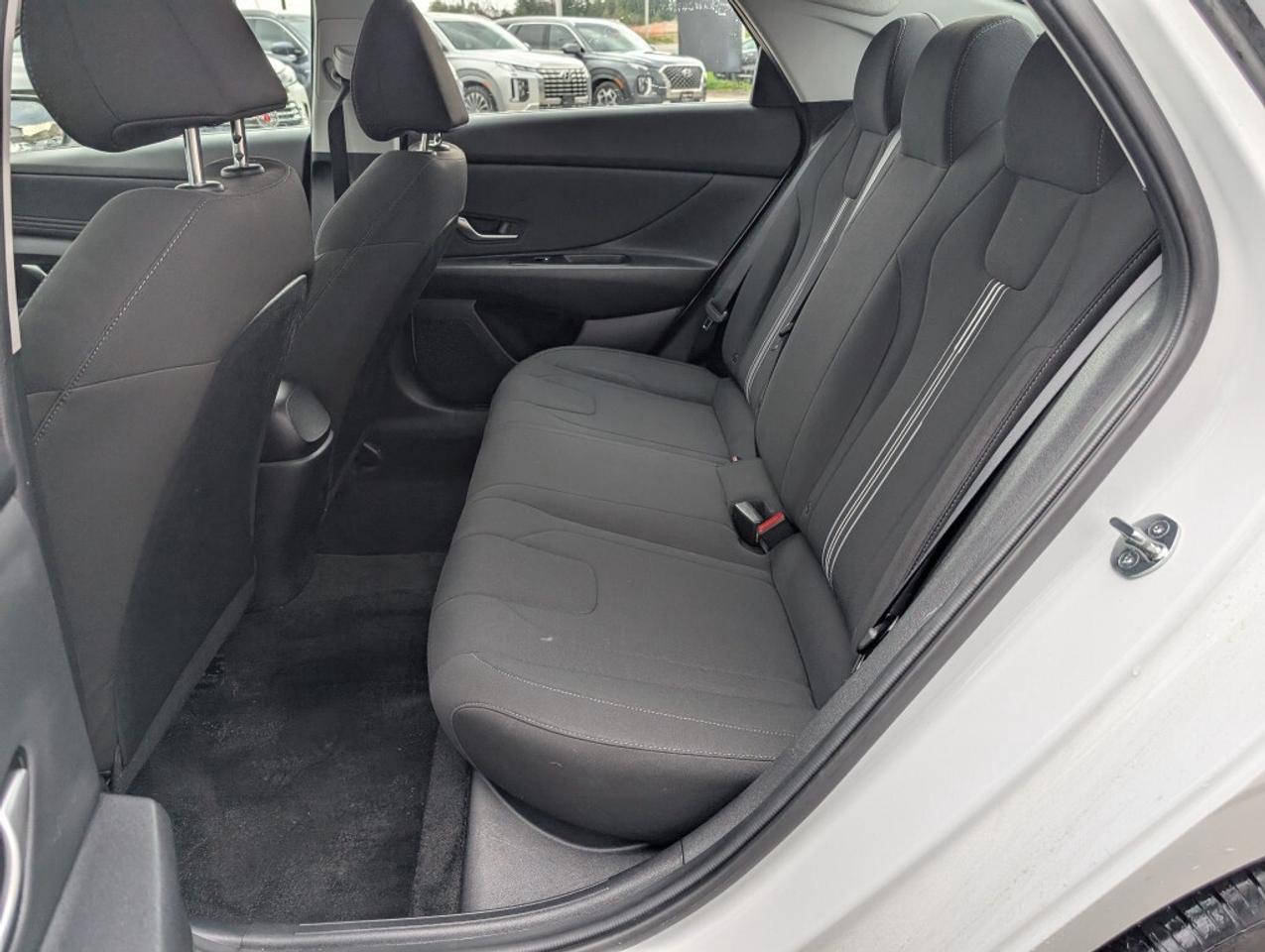 2023 Hyundai Elantra Preferred TECH PKG  NAV   SUNROOF   CAMERA  HTD SE Photo