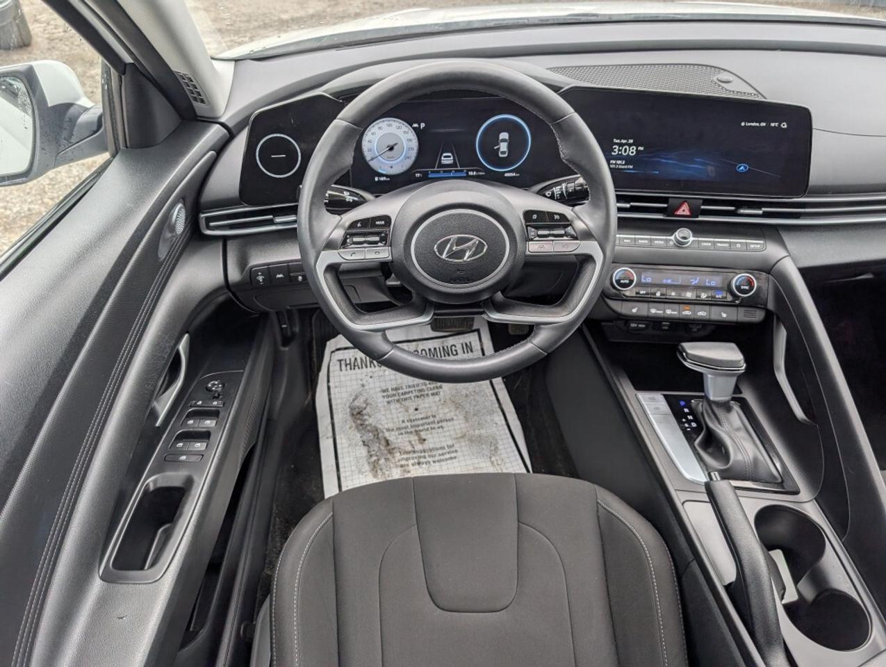 2023 Hyundai Elantra Preferred TECH PKG  NAV   SUNROOF   CAMERA  HTD SE Photo