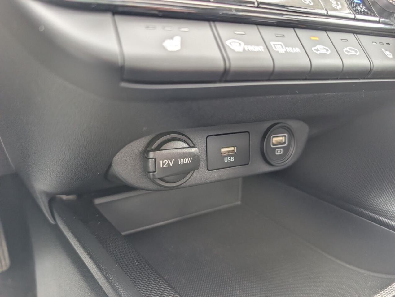 2023 Hyundai Elantra Preferred TECH PKG  NAV   SUNROOF   CAMERA  HTD SE Photo