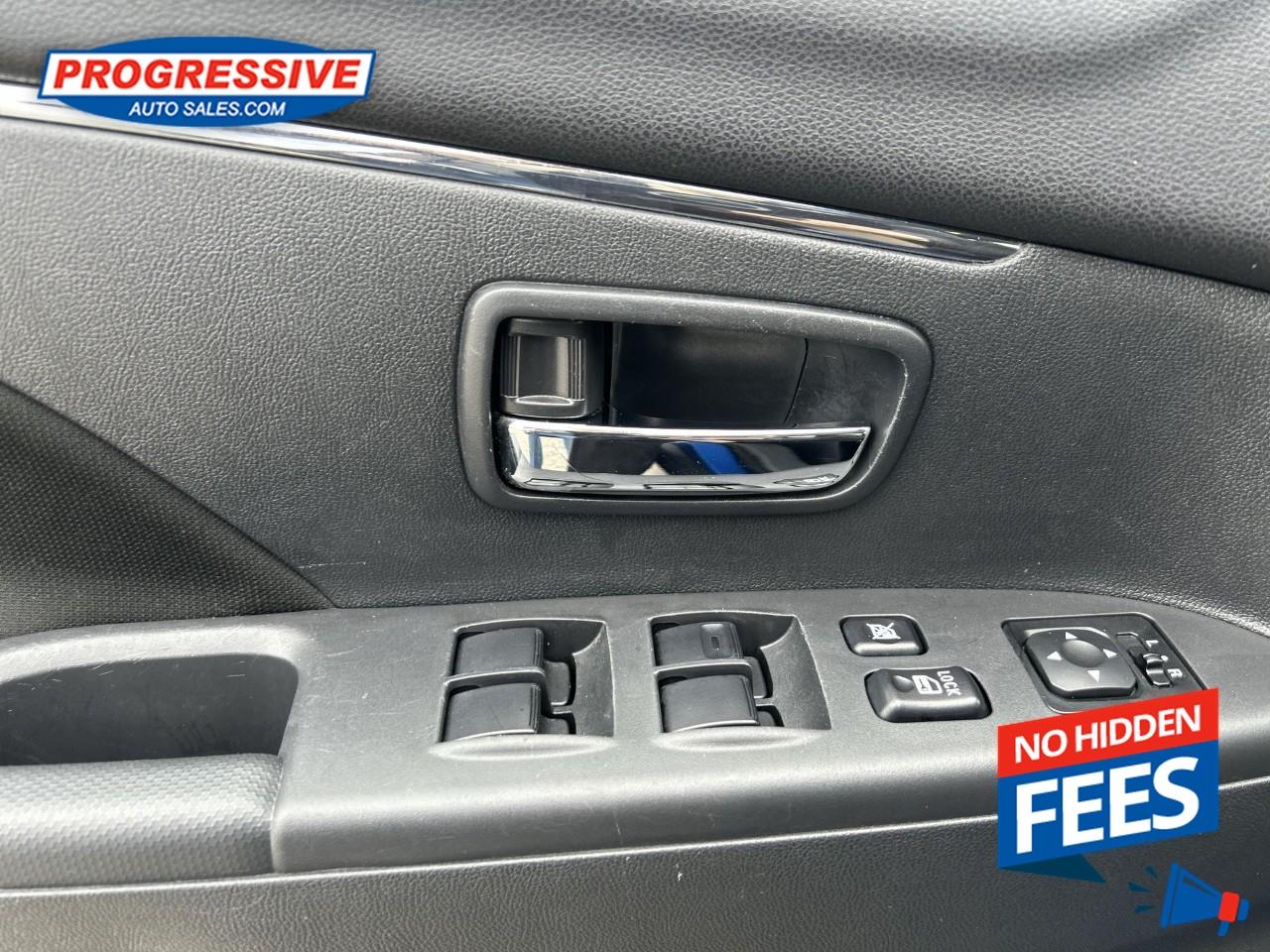 2024 Mitsubishi RVR SE Photo