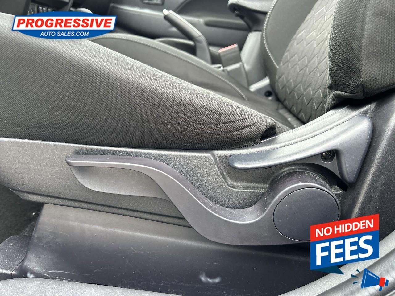 2024 Mitsubishi RVR SE Photo