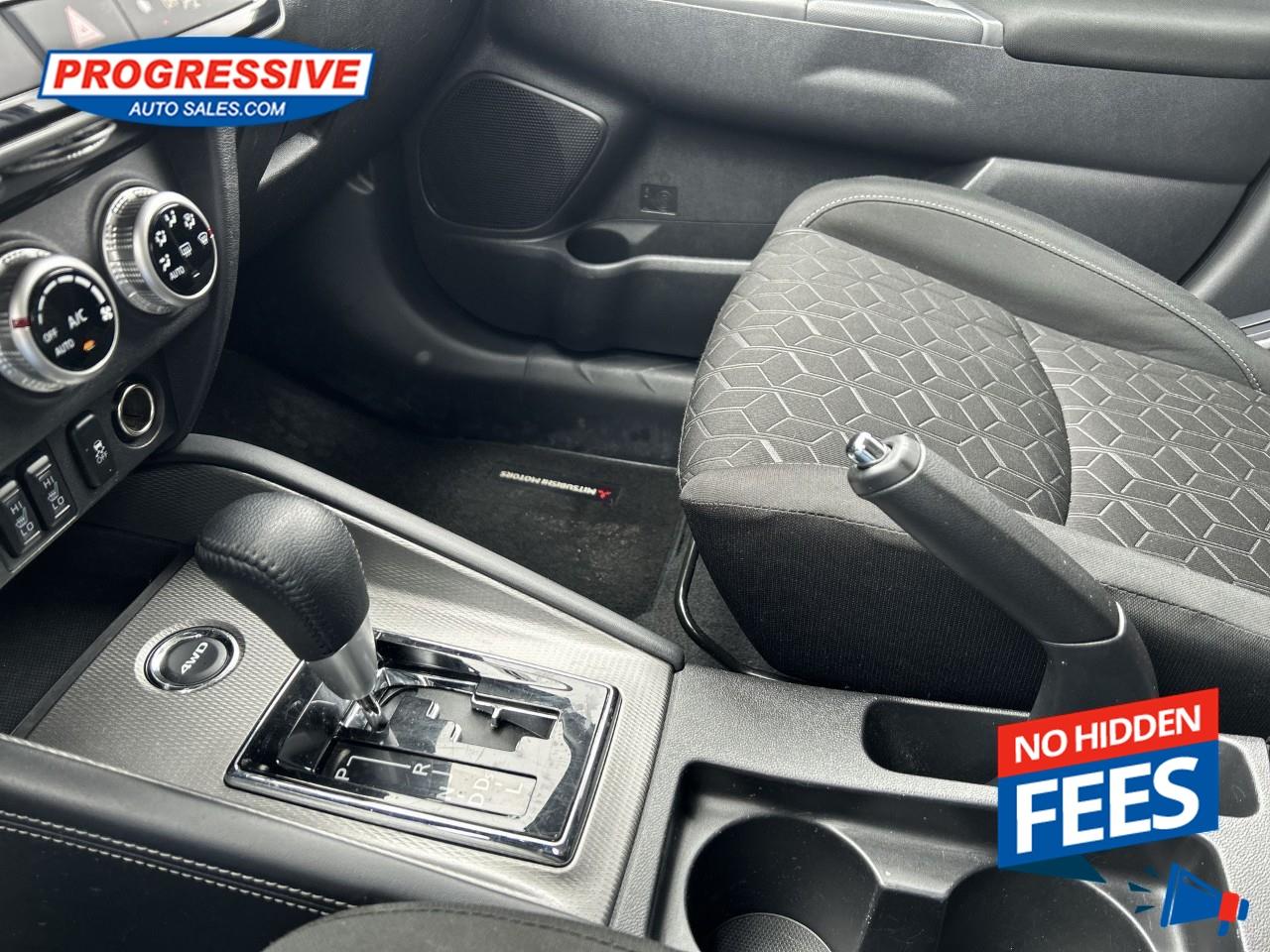 2024 Mitsubishi RVR SE Photo