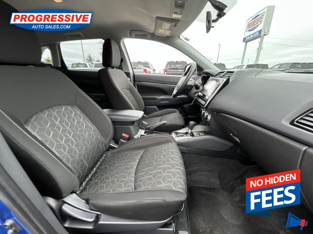 2024 Mitsubishi RVR SE Photo