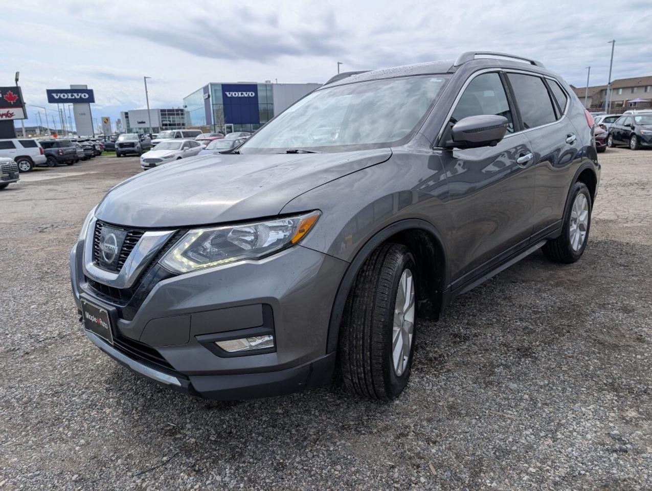 2017 Nissan Rogue SV TECH AWD   NAV   PANOROOF   CAMERA   HTD SEATS Photo