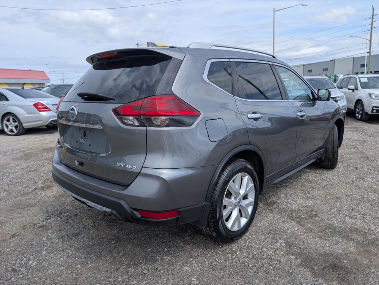 2017 Nissan Rogue SV TECH AWD   NAV   PANOROOF   CAMERA   HTD SEATS Photo