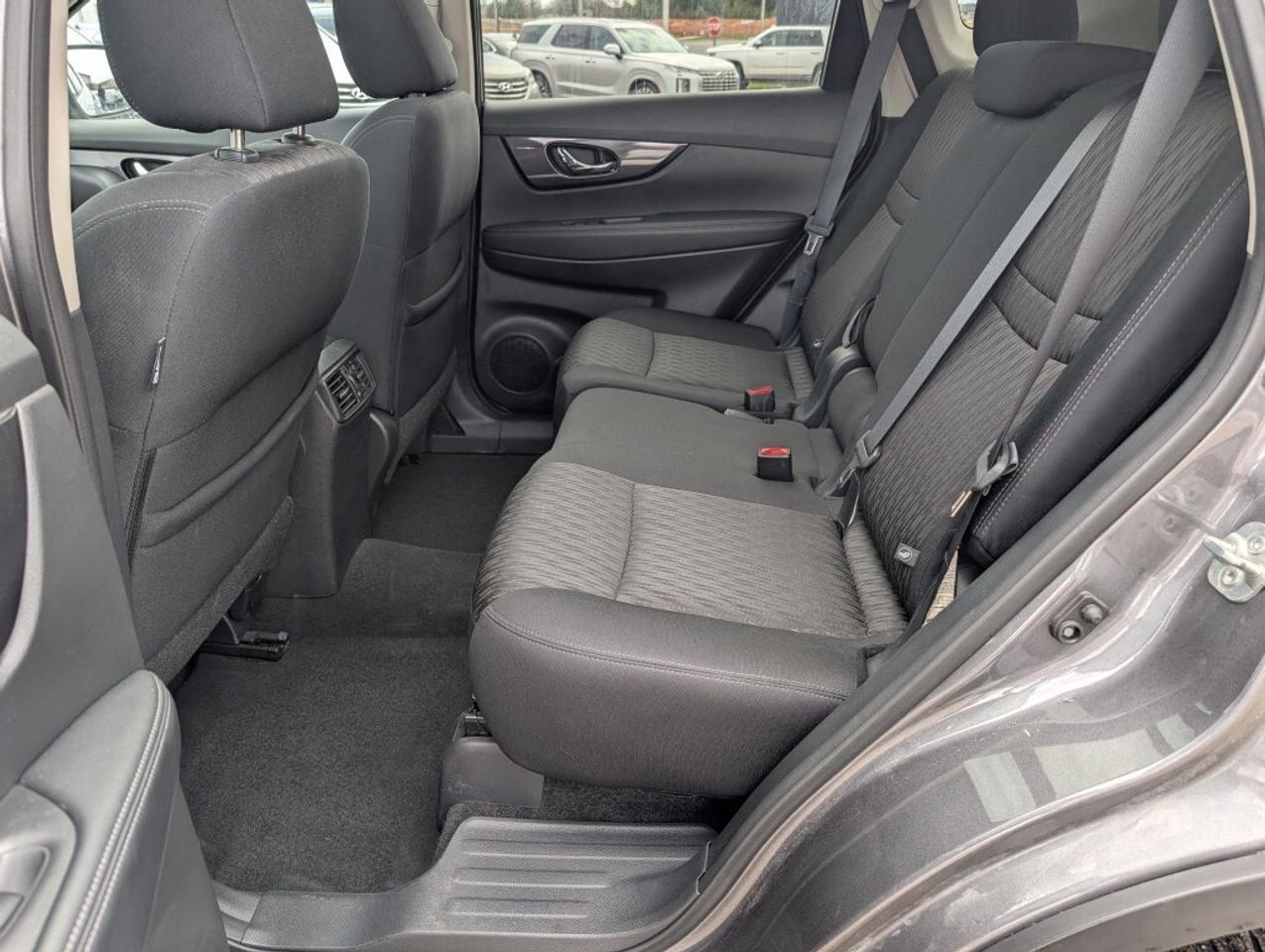 2017 Nissan Rogue SV TECH AWD   NAV   PANOROOF   CAMERA   HTD SEATS Photo