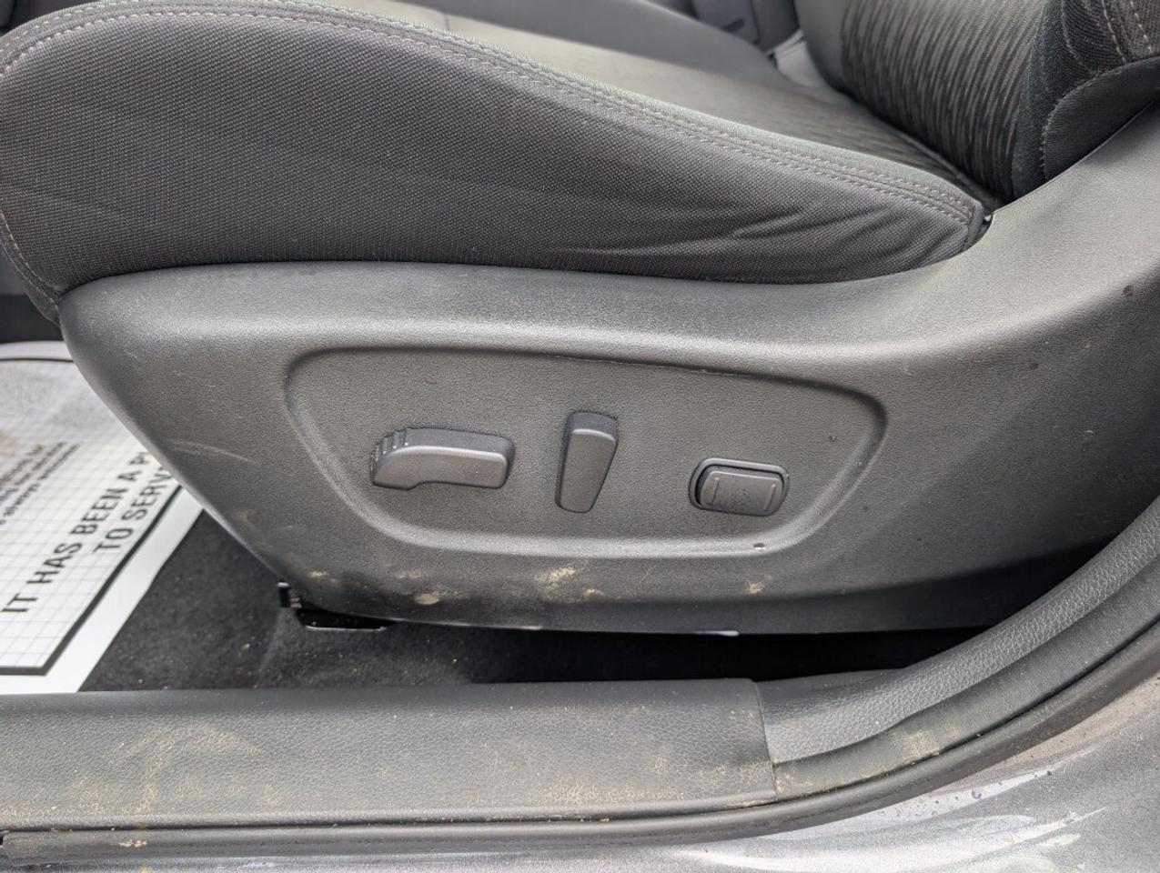 2017 Nissan Rogue SV TECH AWD   NAV   PANOROOF   CAMERA   HTD SEATS Photo