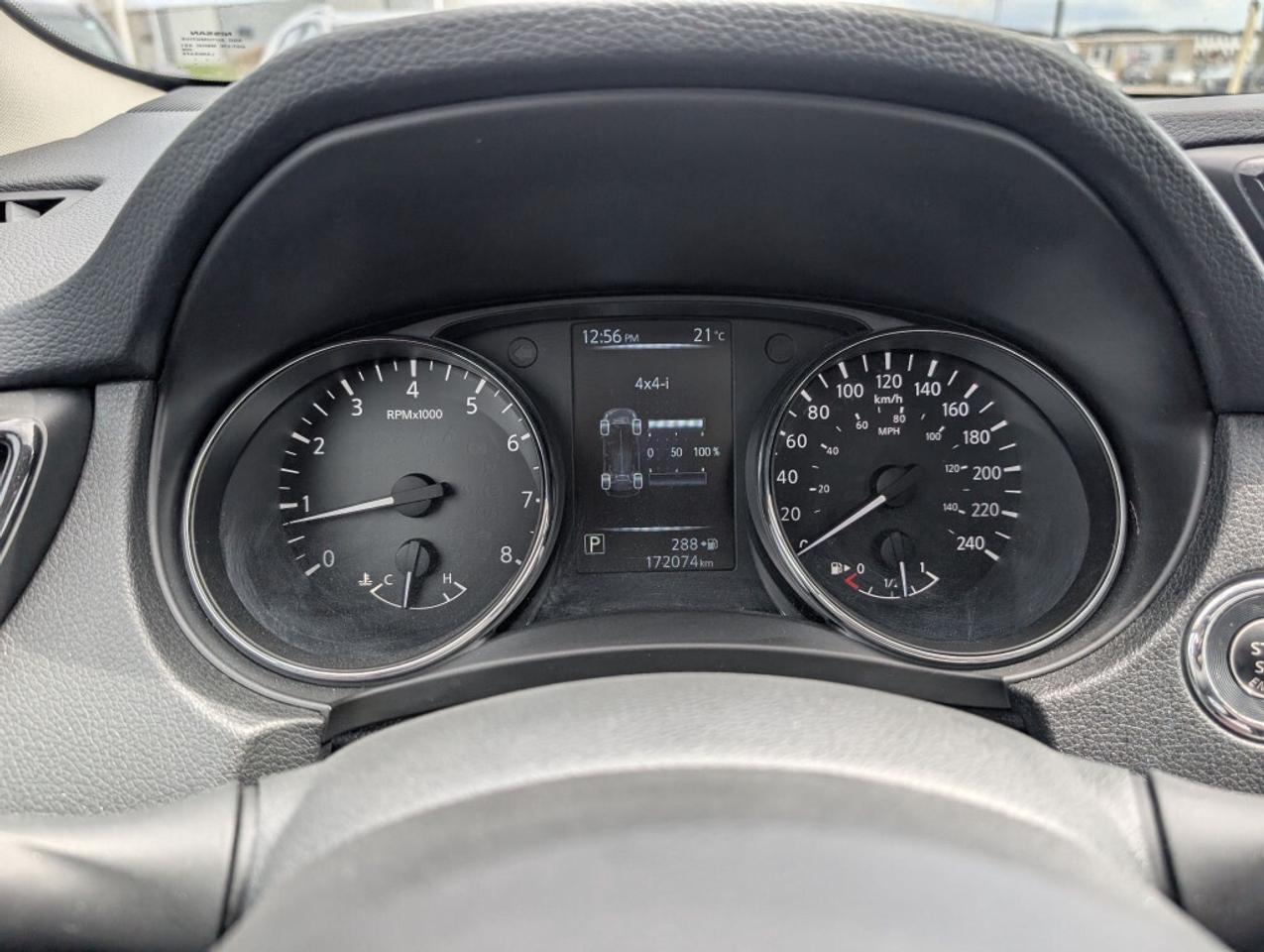 2017 Nissan Rogue SV TECH AWD   NAV   PANOROOF   CAMERA   HTD SEATS Photo