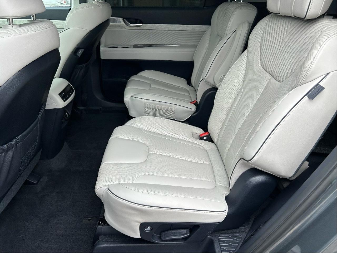 2024 Hyundai PALISADE Ultimate 7-Pass AWD   Starting from 5.29% OAC Photo