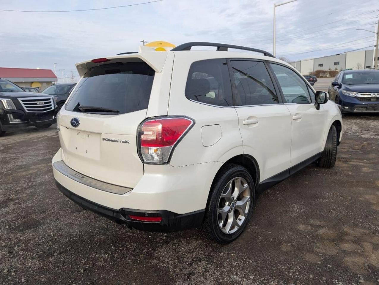 2018 Subaru Forester Limited  NAV LEATHER PANOROOF CAMERA Photo