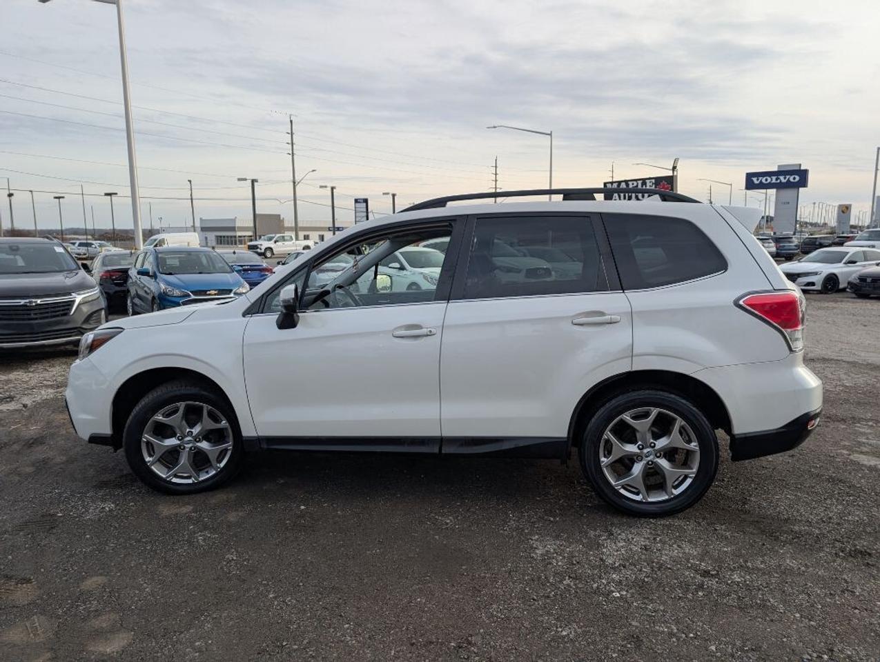 2018 Subaru Forester Limited  NAV LEATHER PANOROOF CAMERA Photo