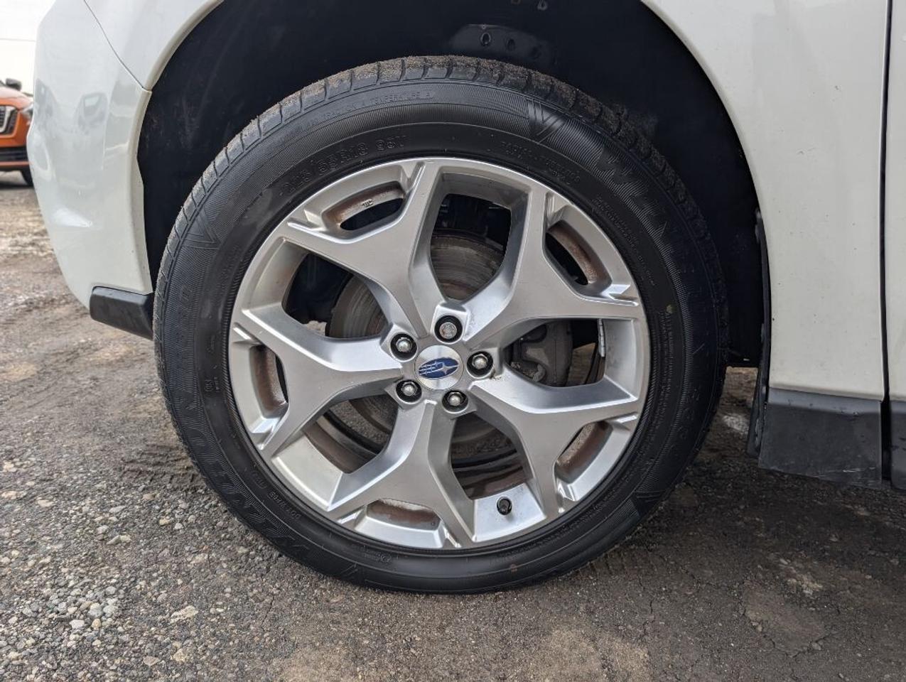 2018 Subaru Forester Limited  NAV LEATHER PANOROOF CAMERA Photo