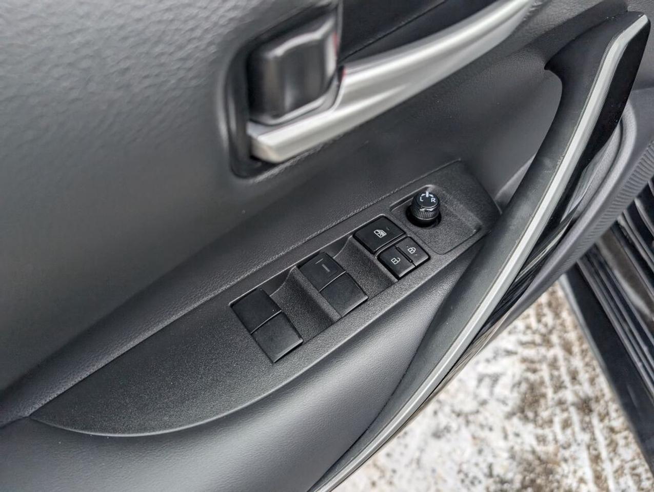 2023 Toyota Corolla Hybrid XSE AWD  NAV LEATHER SUNROOF CAMERA Photo