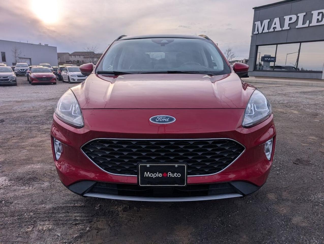 2022 Ford Escape SEL NAV LEATHER PANOROOF CAMERA HTD SEATS Photo2