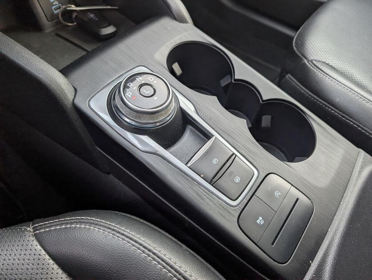 2022 Ford Escape SEL NAV LEATHER PANOROOF CAMERA HTD SEATS Photo