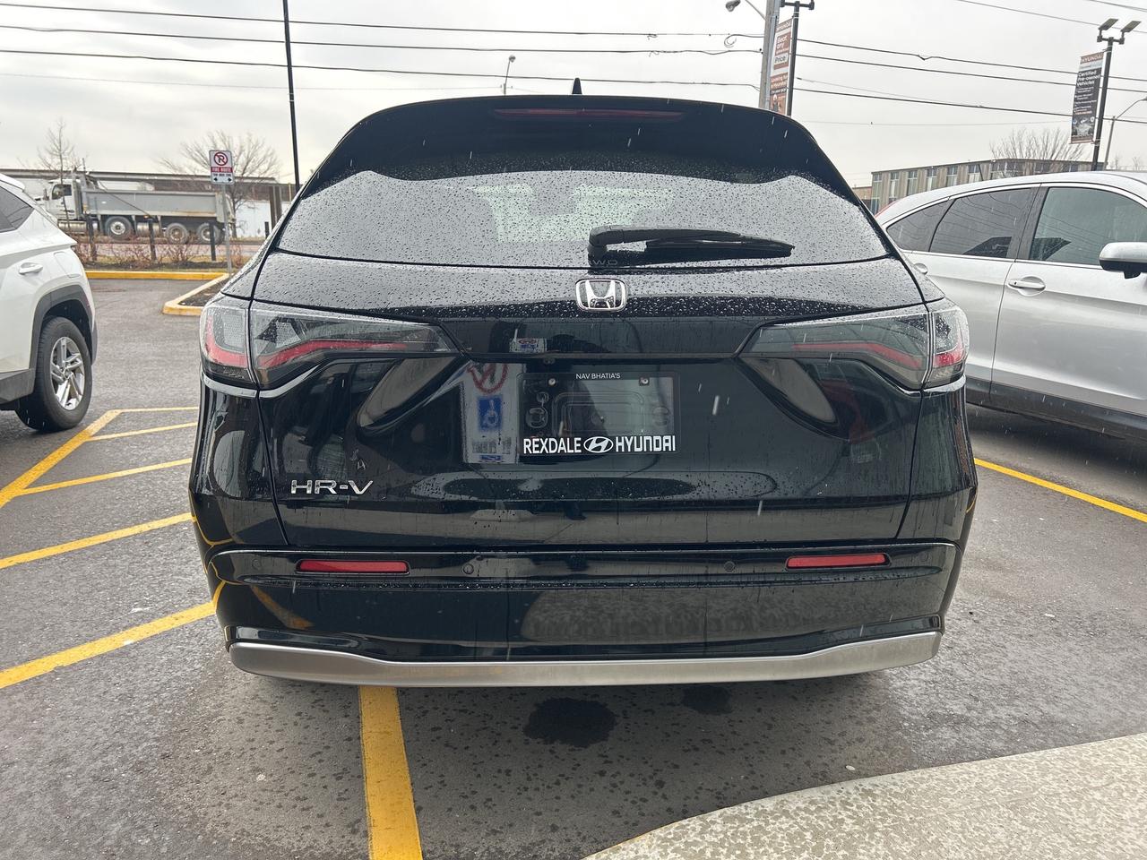 2025 Honda HR-V EX-L Navi AWD CVT   CLEAN CARFAX   ONE OWNER Photo3