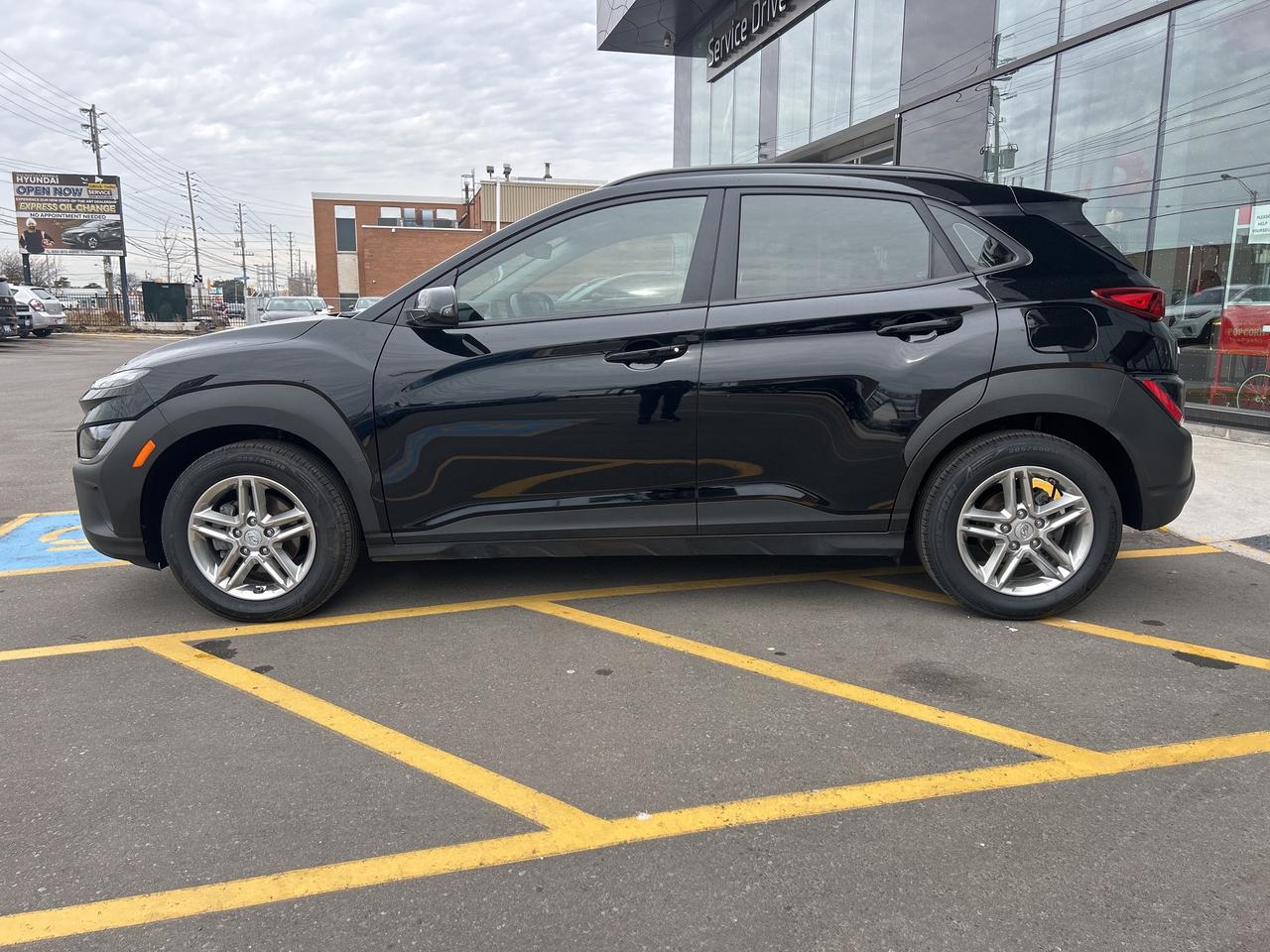 2023 Hyundai KONA 2.0L Essential FWD   Starting from 4.49% OAC Photo