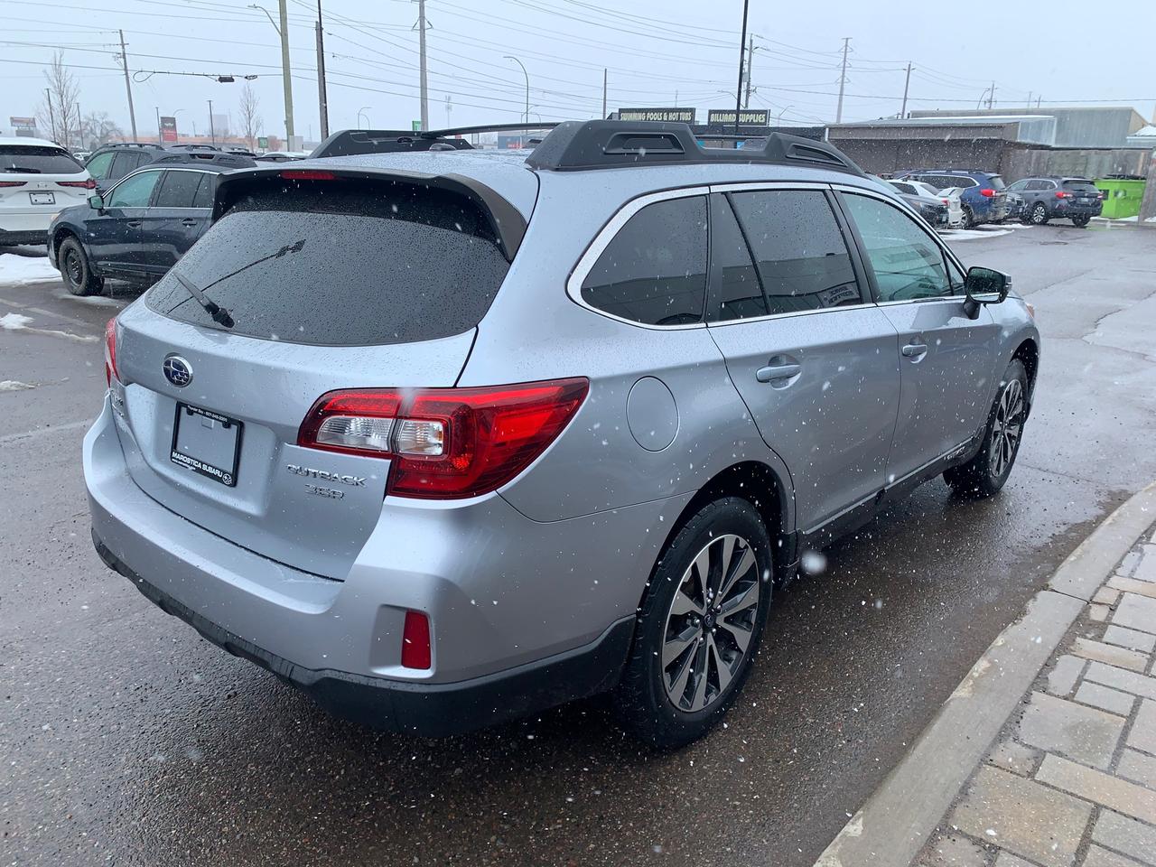 2016 Subaru Outback 3.6R Limited Package w/Technology (CVT) 4dr All-Wheel Drive Photo