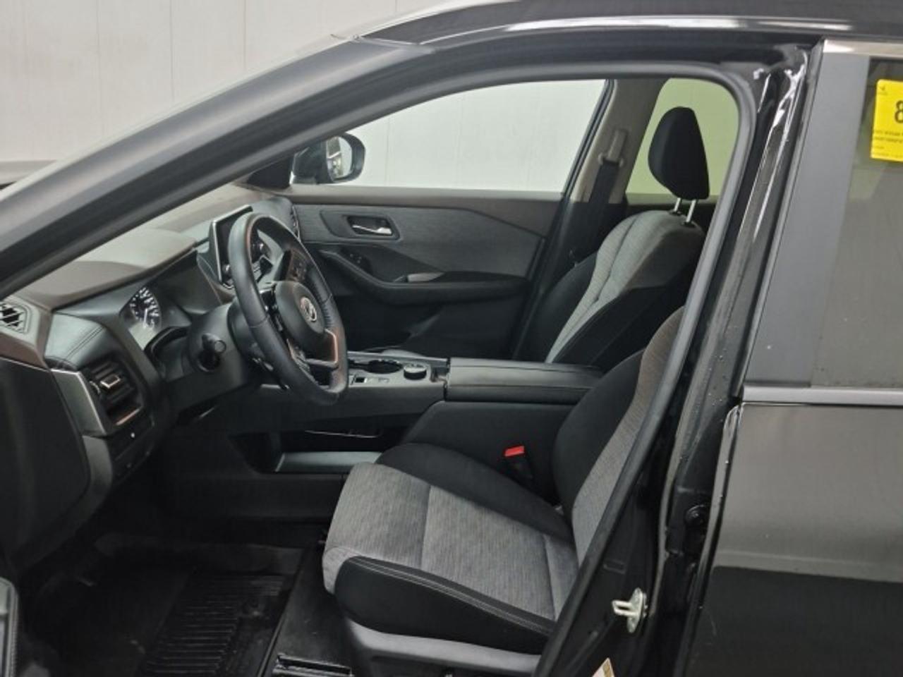 2023 Nissan Rogue AWD SV Moonroof Photo