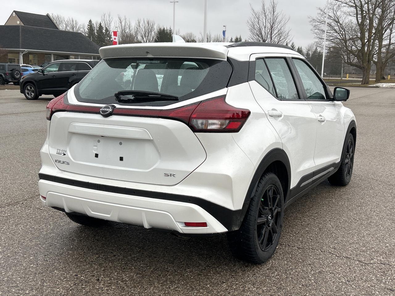 2024 Nissan Kicks SR FWD   Leather   Heated Seats & Steering Wheel Photo