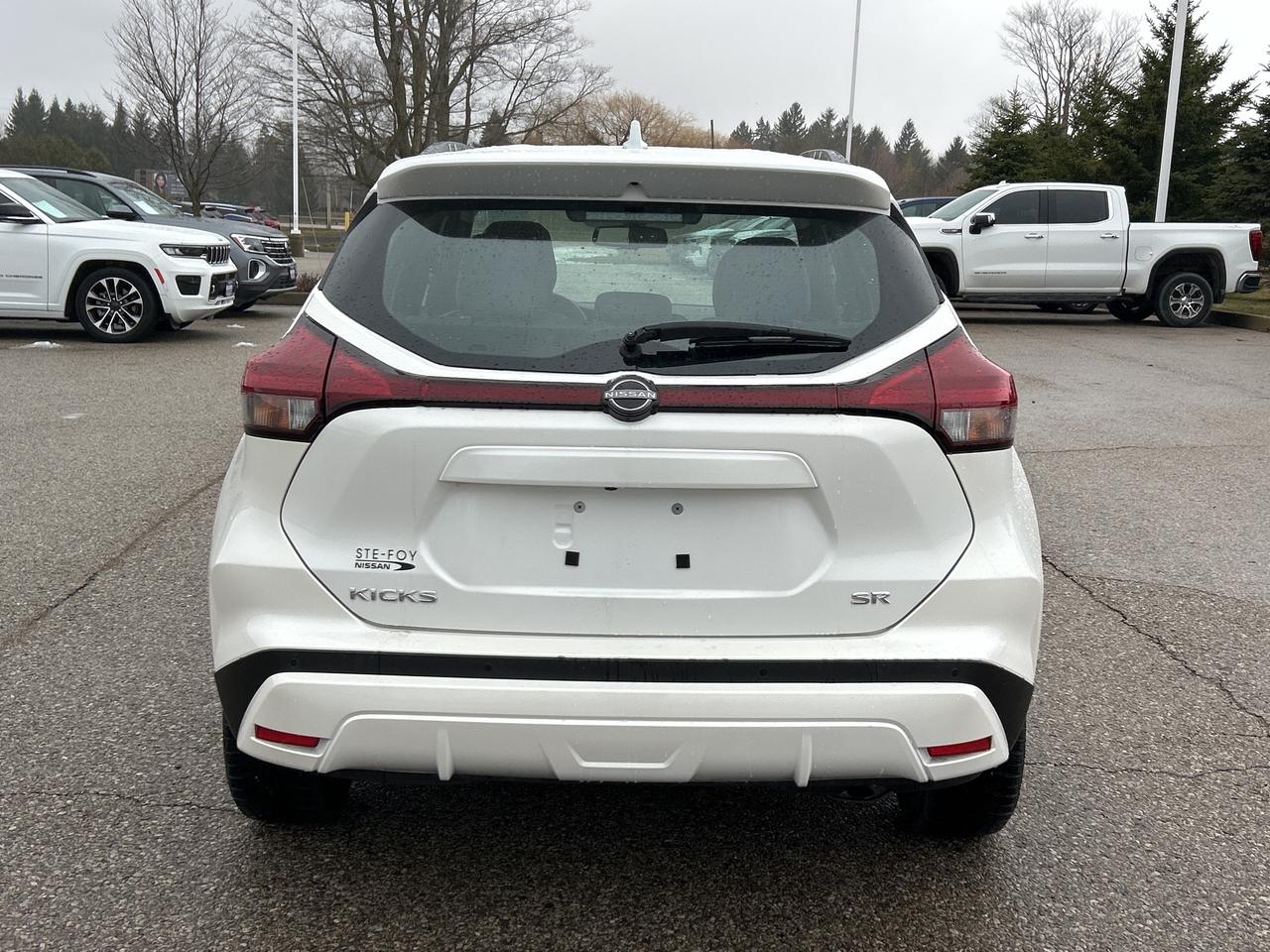 2024 Nissan Kicks SR FWD   Leather   Heated Seats & Steering Wheel Photo4