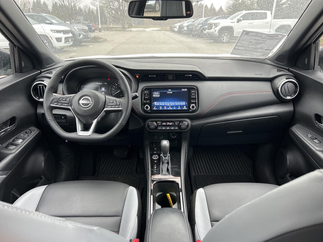 2024 Nissan Kicks SR FWD   Leather   Heated Seats & Steering Wheel Photo