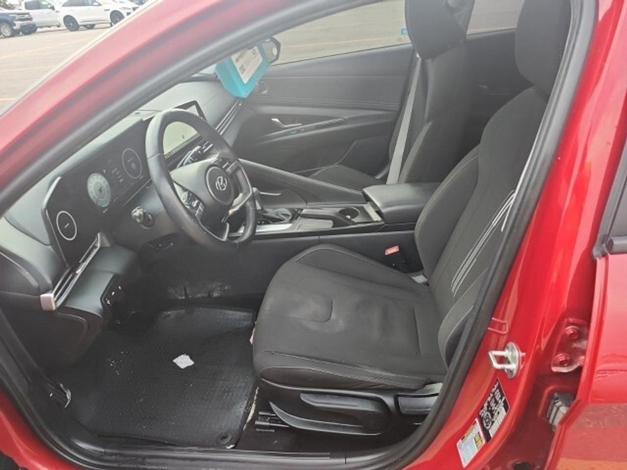 2023 Hyundai Elantra Preferred IVT w-Tech Pkg Photo