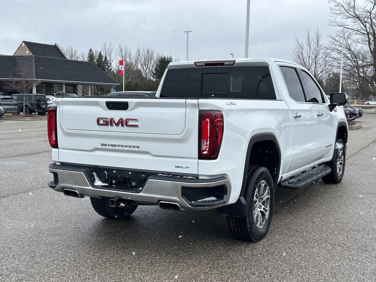 2023 GMC Sierra 1500 SLT 4x4 Crew   Nav   Leather   Heated/Cooled Seats Photo3