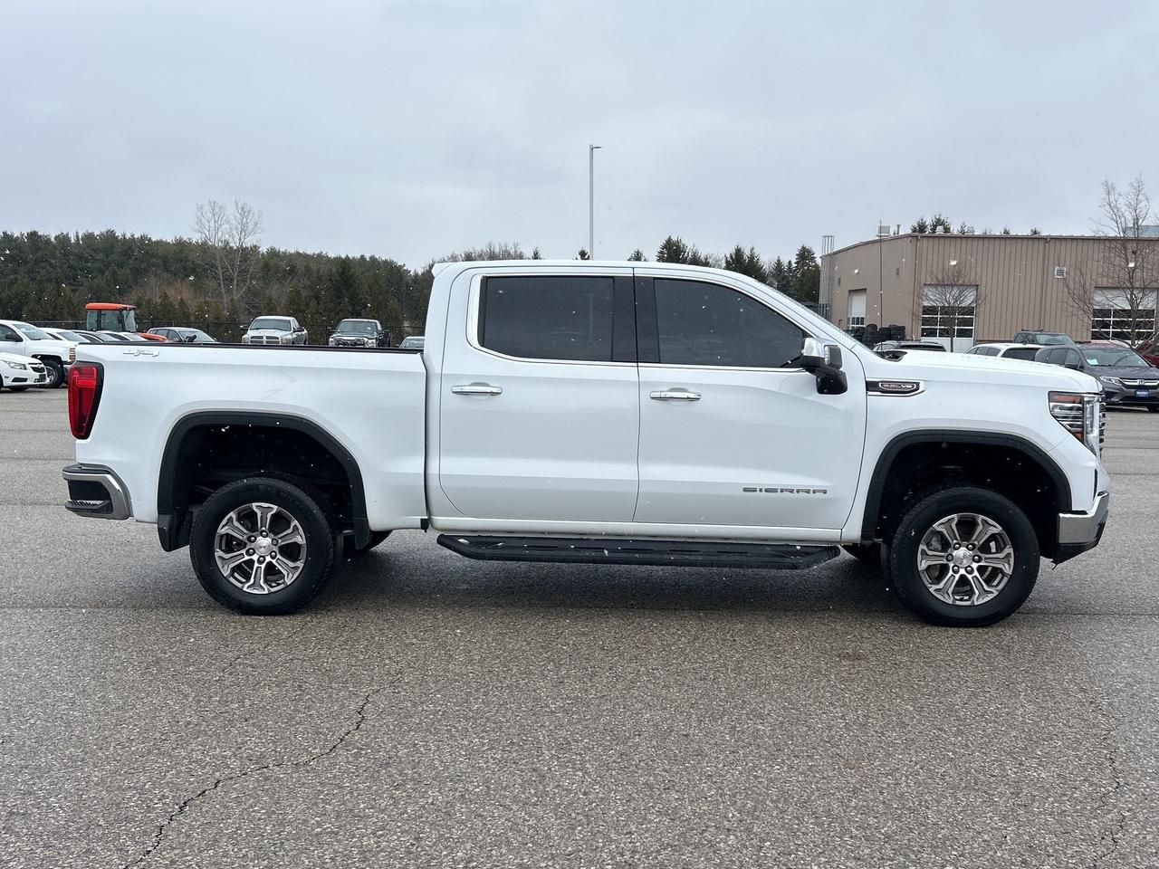2023 GMC Sierra 1500 SLT 4x4 Crew   Nav   Leather   Heated/Cooled Seats Photo2