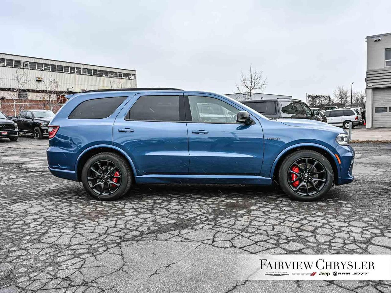 2024 Dodge Durango R/T TOW N GO   SRT BUCKETS   BLACK TOP   BREMBO BR Photo