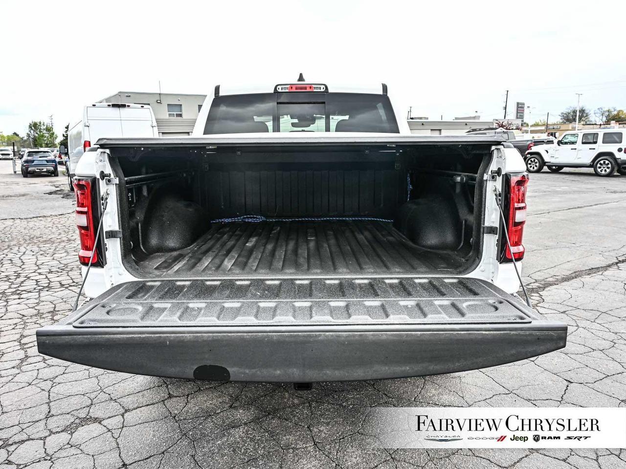 2025 RAM 1500 Big Horn NIGHT EDITION   CARPLAY   HEATED SEATS Photo