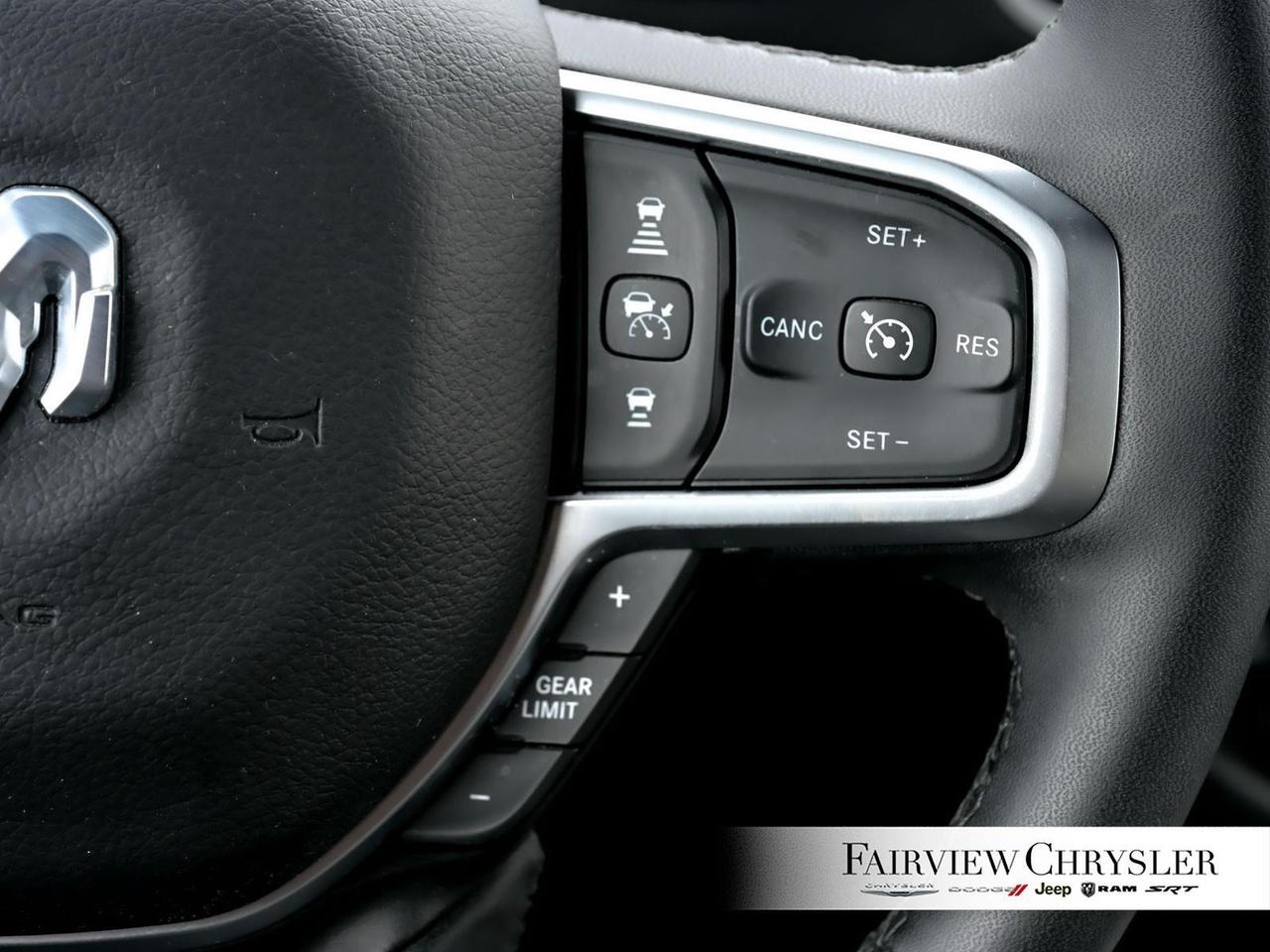 2025 RAM 1500 Big Horn NIGHT EDITION   CARPLAY   HEATED SEATS Photo