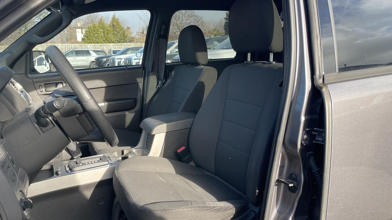 2010 Ford Escape XLT, AS-IS Photo