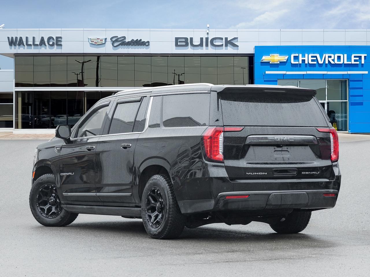 2023 GMC Yukon XL ULTIMATE   RARE Diesel   Super Cruise   Air Ride Photo