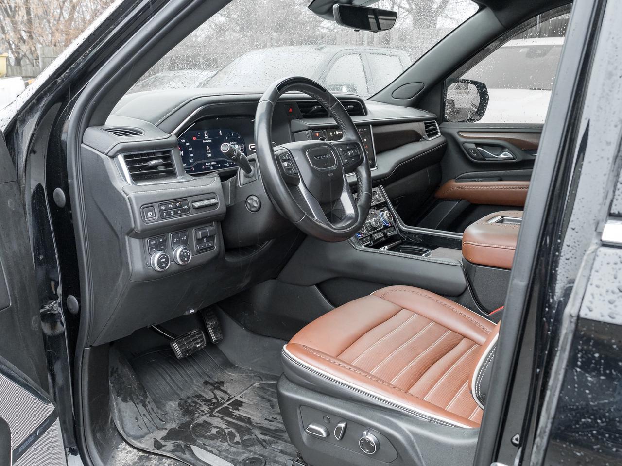 2023 GMC Yukon XL ULTIMATE   RARE Diesel   Super Cruise   Air Ride Photo